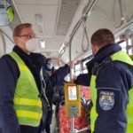 Kontrole maseczek w opolskich autobusach. Wspólne działania policji i MZK